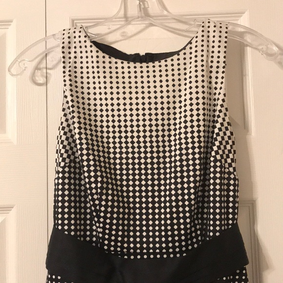 Ann Taylor Petite knee-length, sleeveless dress - Picture 2 of 8